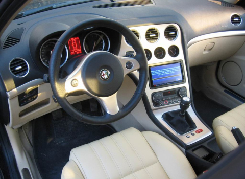 Alfa Romeo 147 του 2007. Car Cinema Navigation kenwood DNX8220.